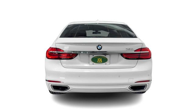 Used 2019 BMW 750i w/ Autobahn Package RWD image 3