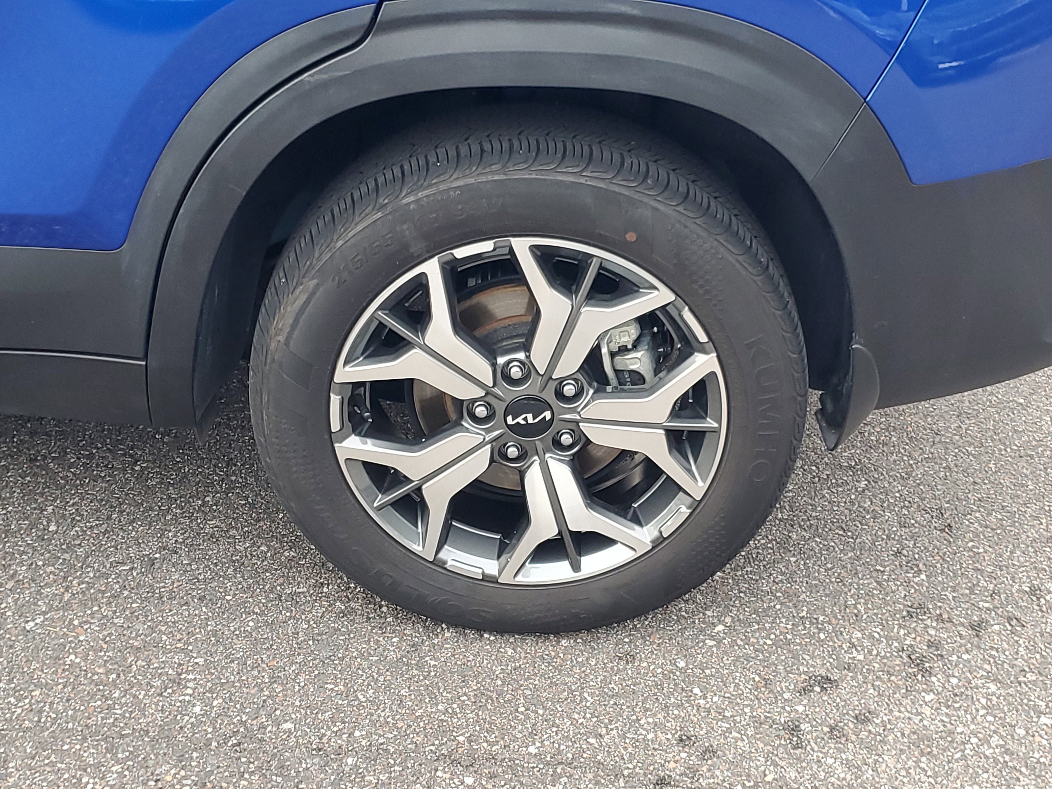 Certified 2023 Kia Seltos EX image 39