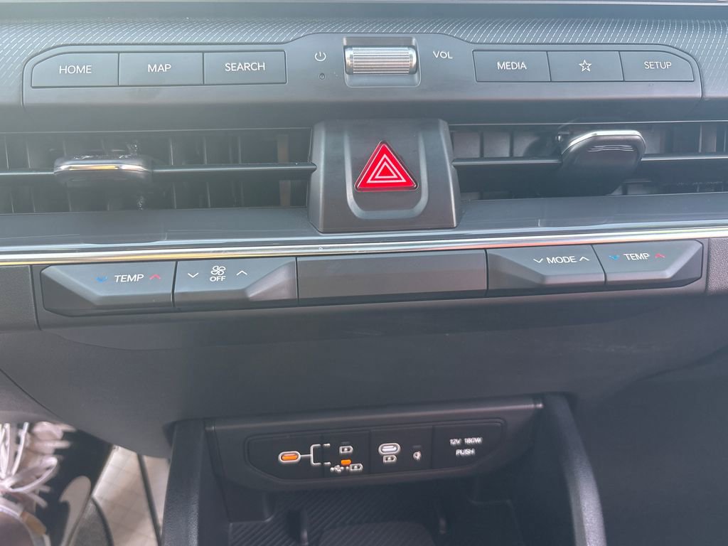 Used 2025 Kia K4 GT-Line w/ GT-Line Premium Package image 25