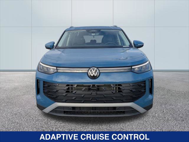 New 2025 Volkswagen Tiguan SE image 8