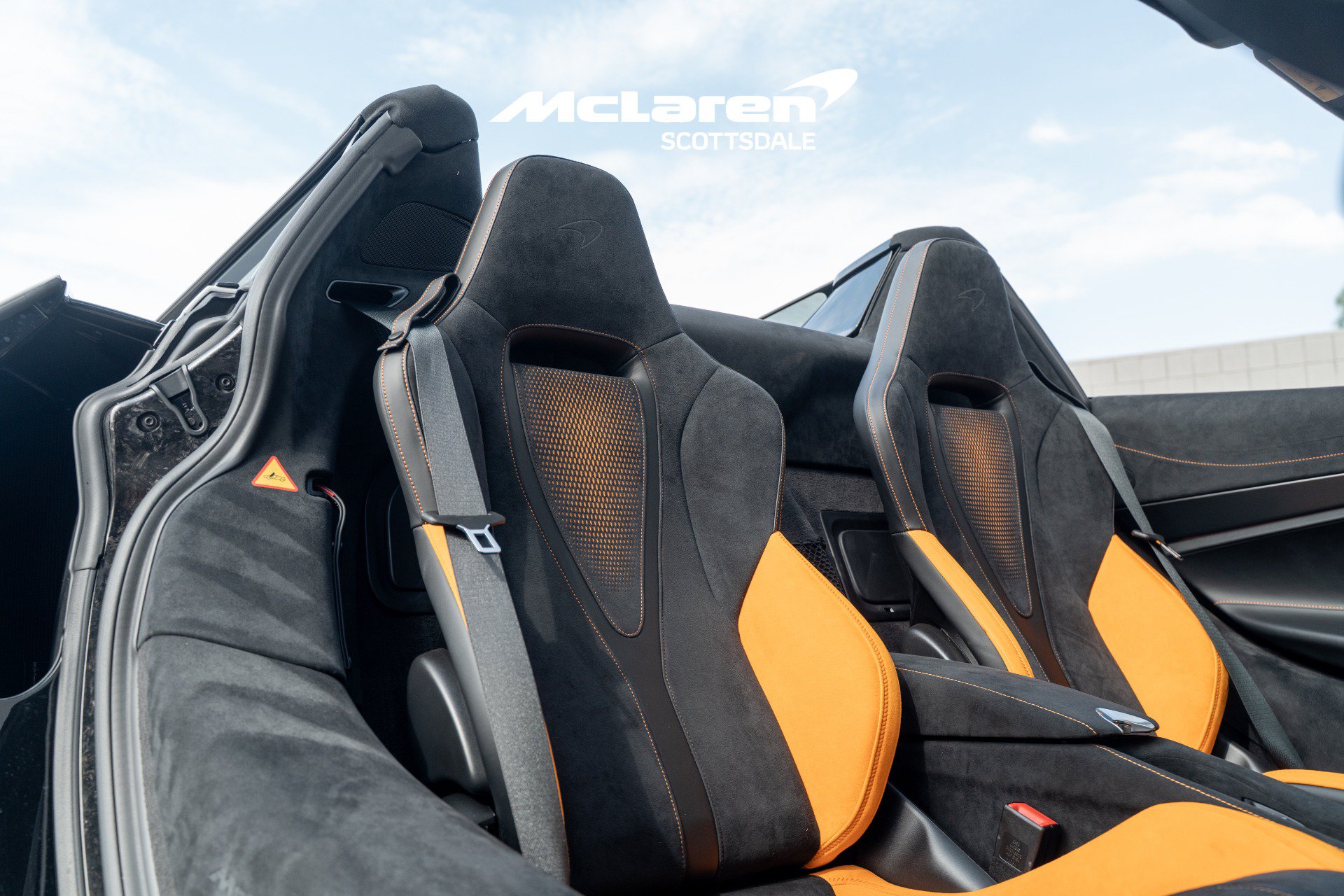 Used 2026 McLaren 750S Spider RWD image 12