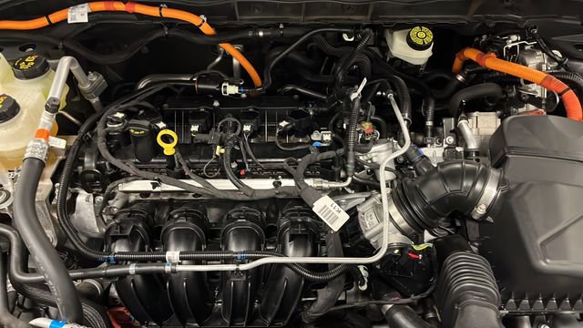 Used 2021 Ford Escape Titanium w/ Titanium Elite Package image 28