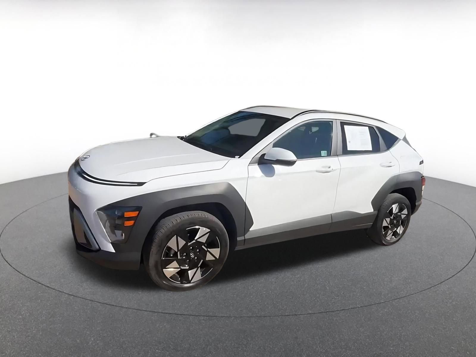 Used 2025 Hyundai Kona SEL image 8