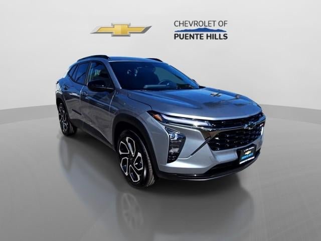 New 2026 Chevrolet Trax RS w/ Sunroof Package FWD image 2