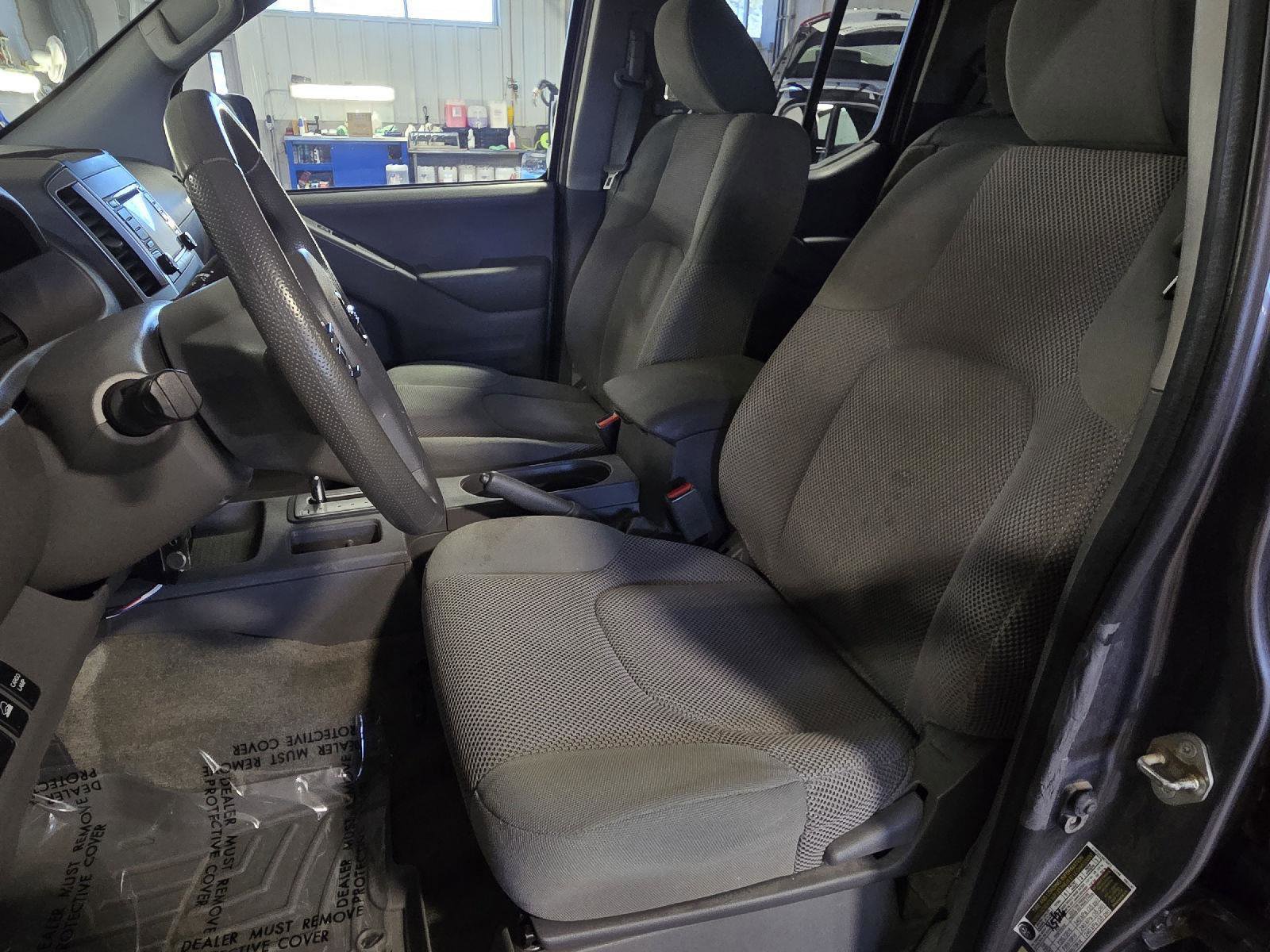 Used 2018 Nissan Frontier SV AWD/4WD image 31