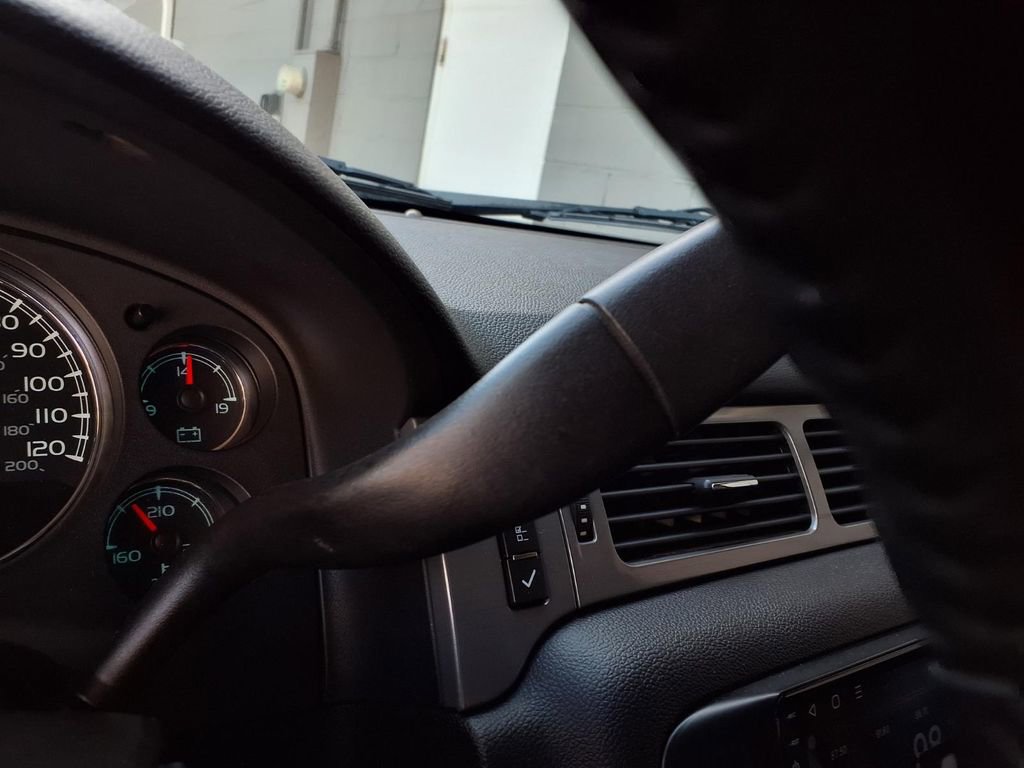 Used 2008 Chevrolet Tahoe LS image 11