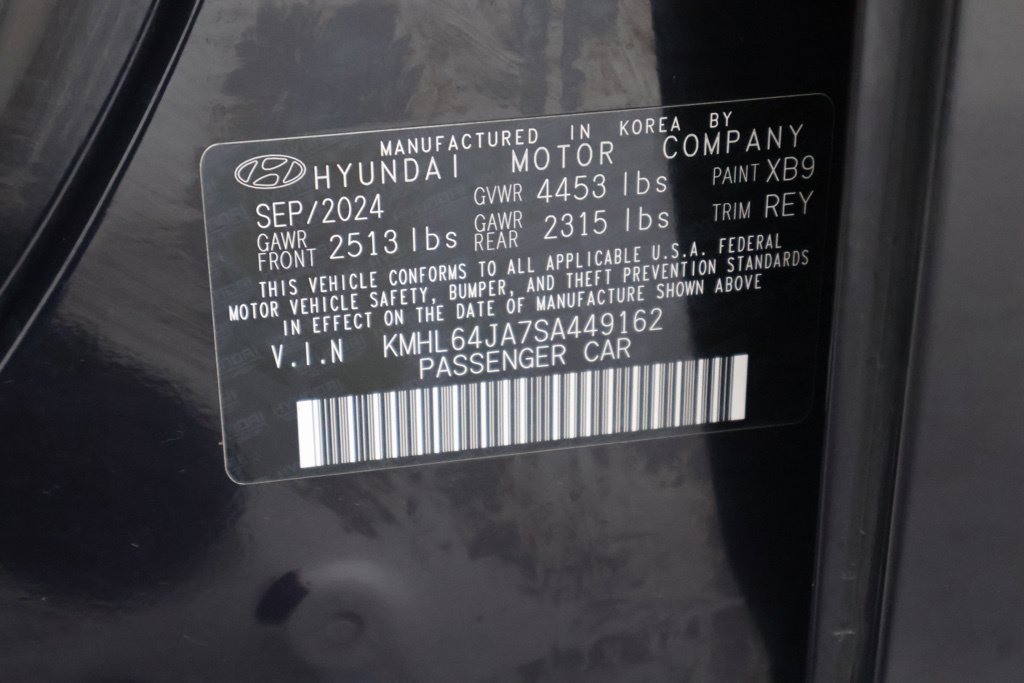Used 2025 Hyundai Sonata SEL FWD image 32