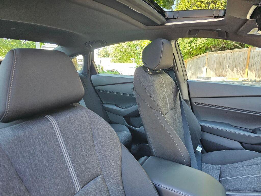Used 2023 Honda Accord Sport image 11