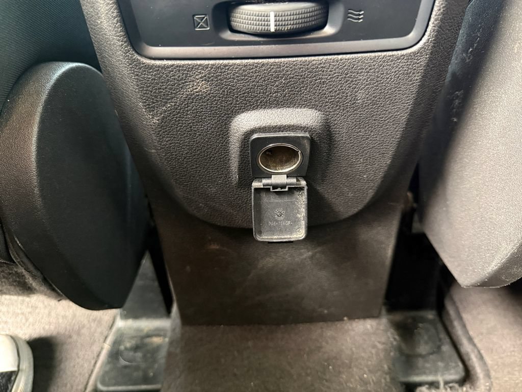 Used 2019 Ford Escape SE FWD image 38