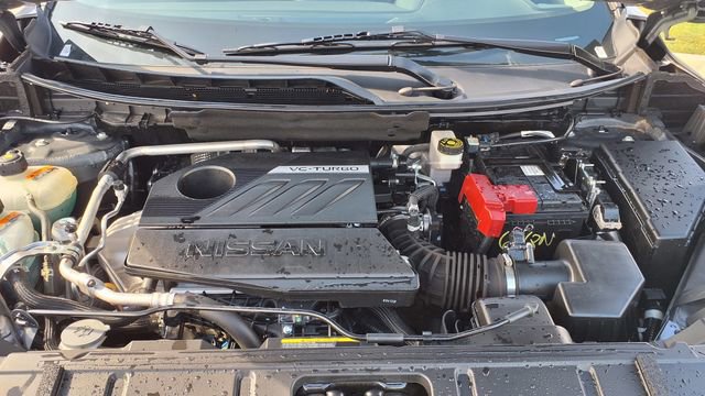 Used 2025 Nissan Rogue SV image 34