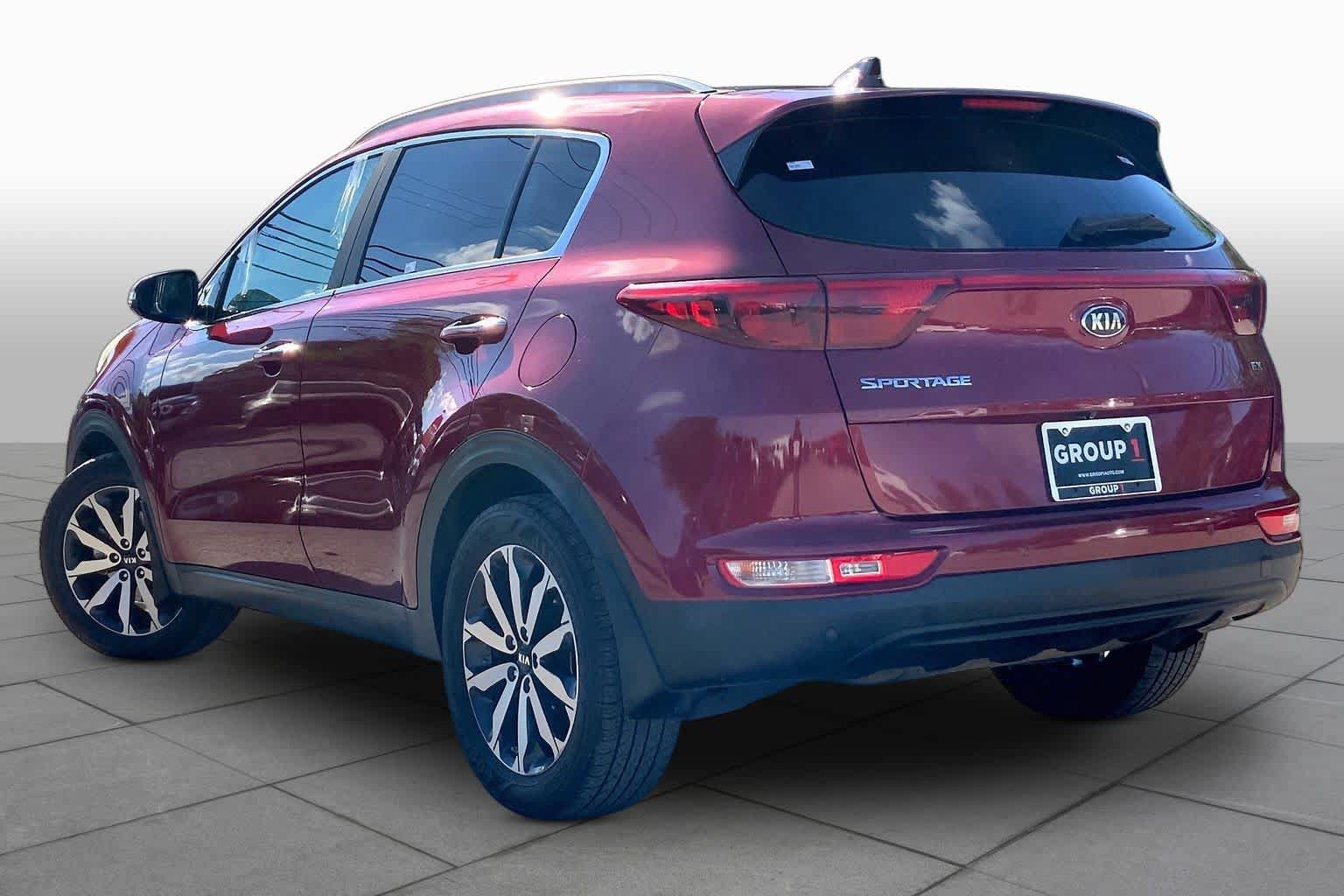 Used 2017 Kia Sportage EX w/ EX Technology Package FWD image 12
