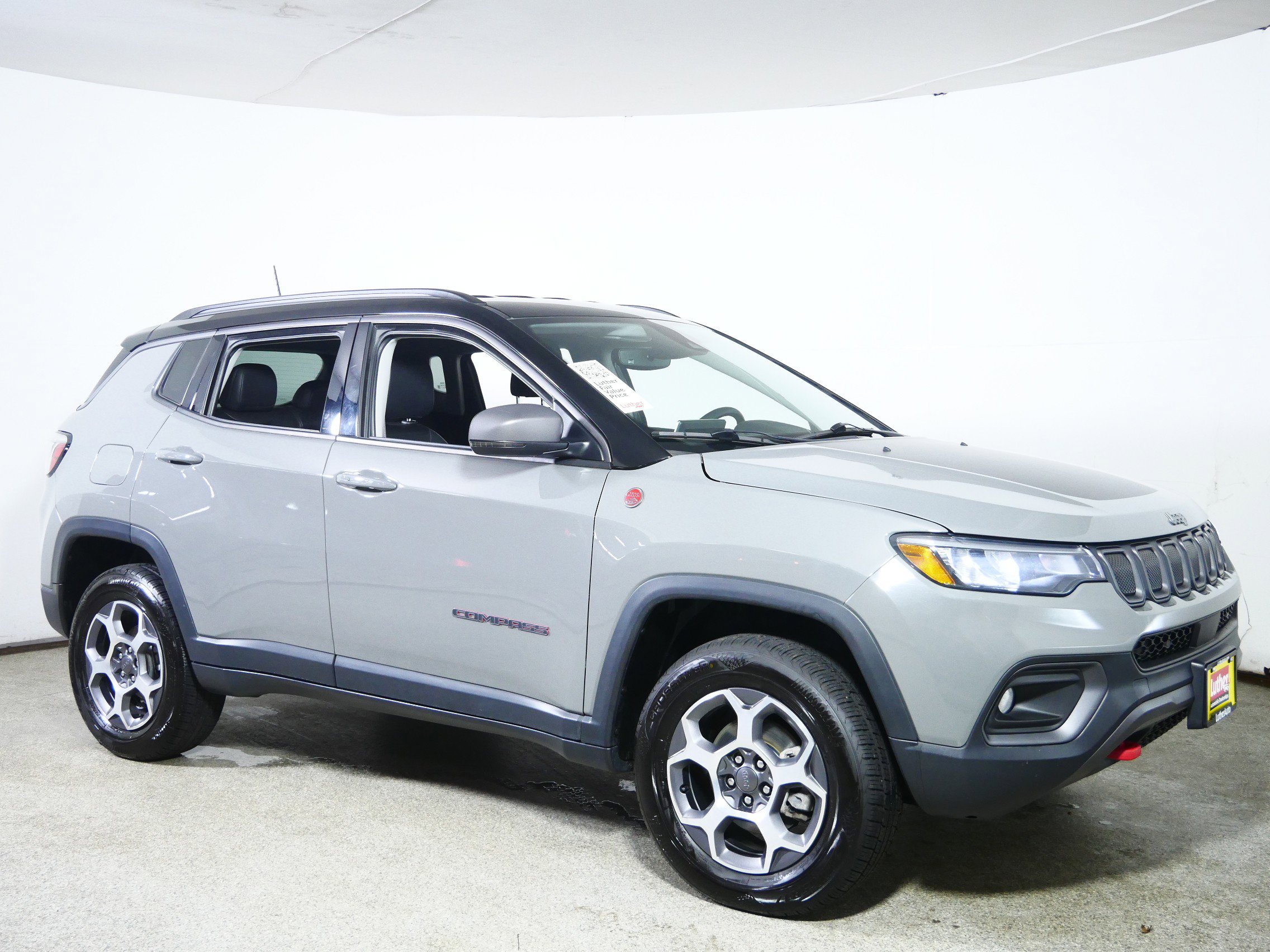 Used 2022 Jeep Compass Trailhawk w/ Trailhawk Convenience Group
