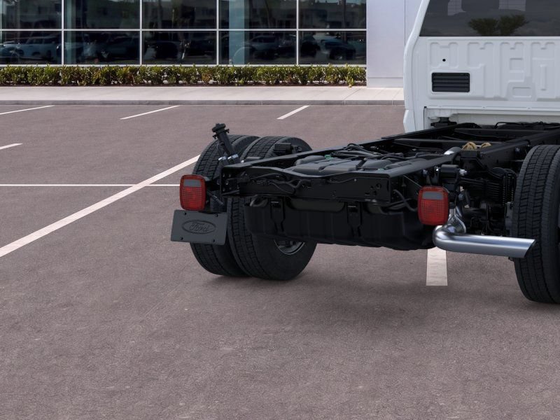 New 2026 Ford F550 2WD Regular Cab Super Duty image 20