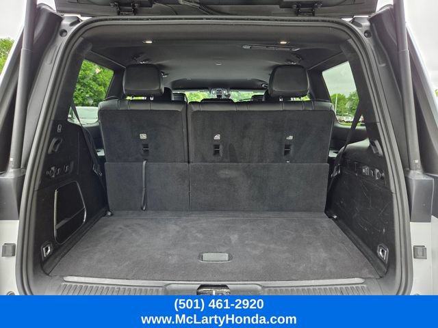 Used 2024 Jeep Wagoneer Series II w/ Flexible Seating Group RWD image 16