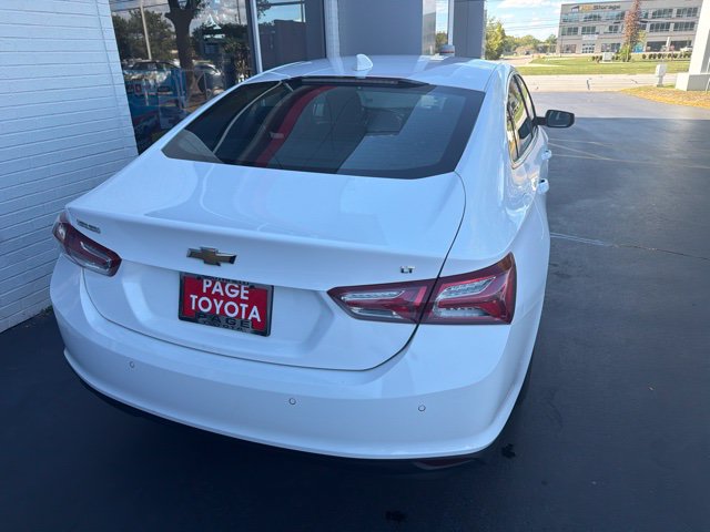 Used 2021 Chevrolet Malibu LT FWD image 4