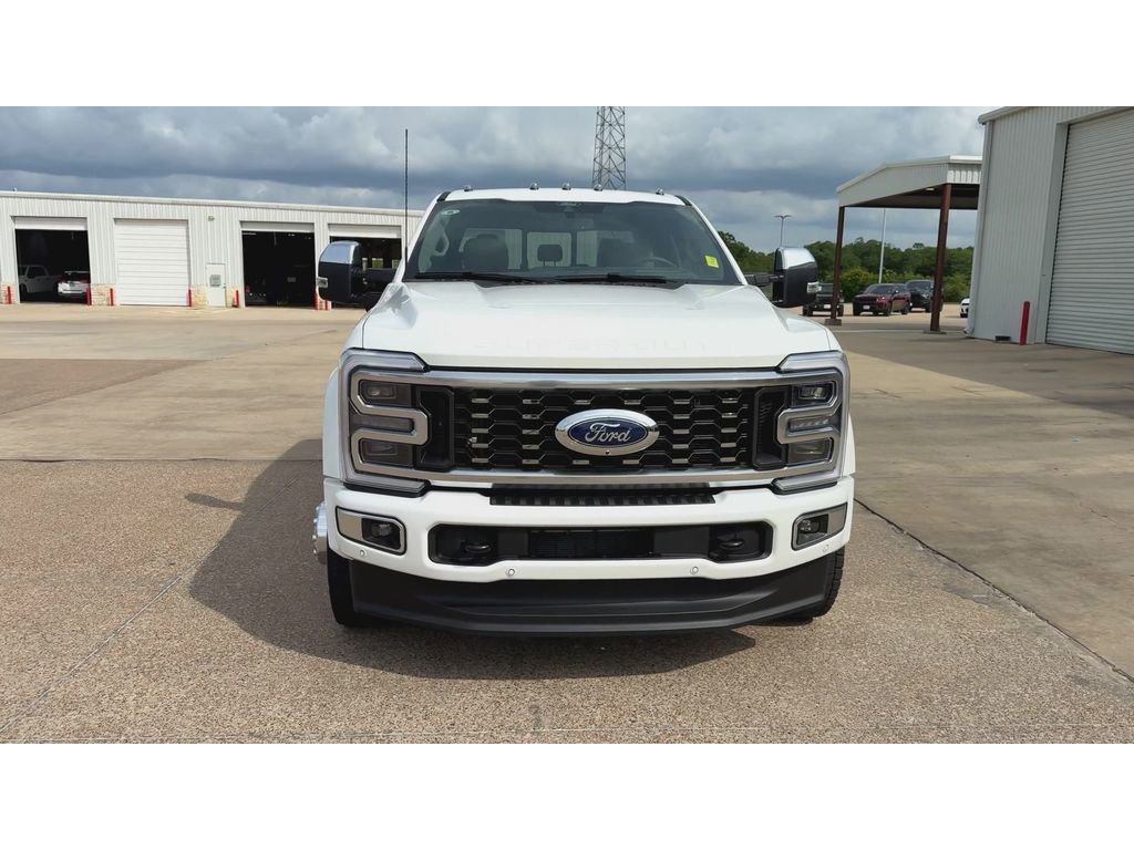 Used 2026 Ford F450 Platinum w/ Platinum Plus Package image 3