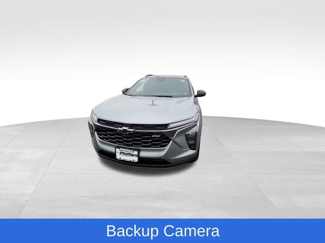 Certified 2025 Chevrolet Trax RS w/ Driver Confidence Package video 3