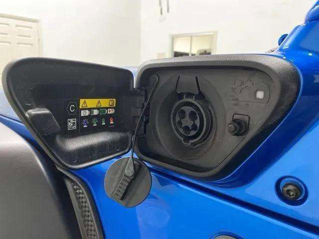 Used 2024 Jeep Wrangler Unlimited AWD/4WD image 13