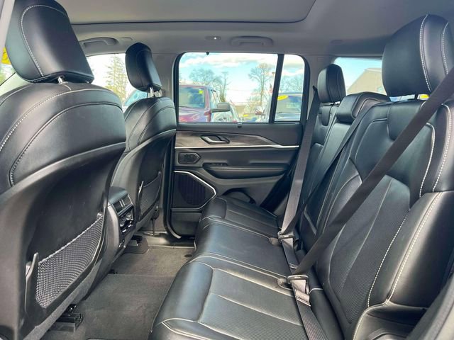 Used 2022 Jeep Grand Cherokee Limited 4xe w/ Luxury Tech Group II AWD/4WD image 34