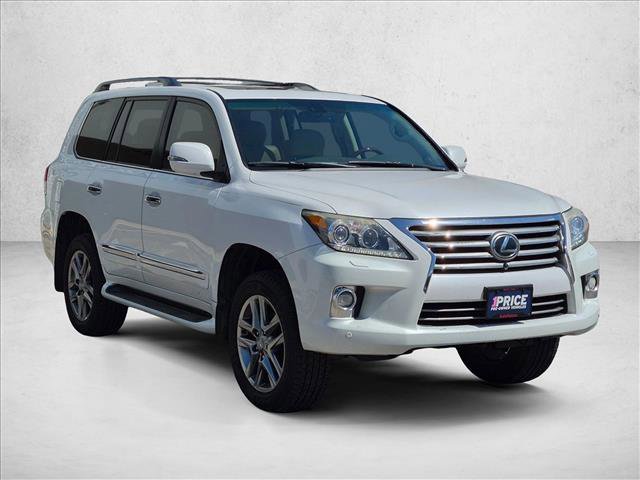 Used 2014 Lexus LX 570 4WD image 3