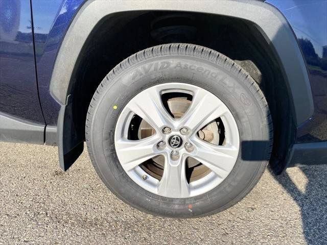 Certified 2019 Toyota RAV4 XLE w/ Convenience Package AWD/4WD image 47