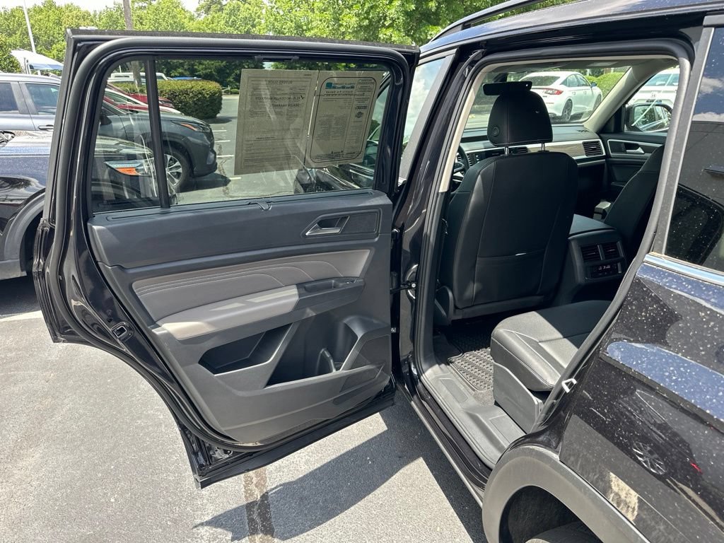 Used 2023 Volkswagen Atlas SE FWD image 12
