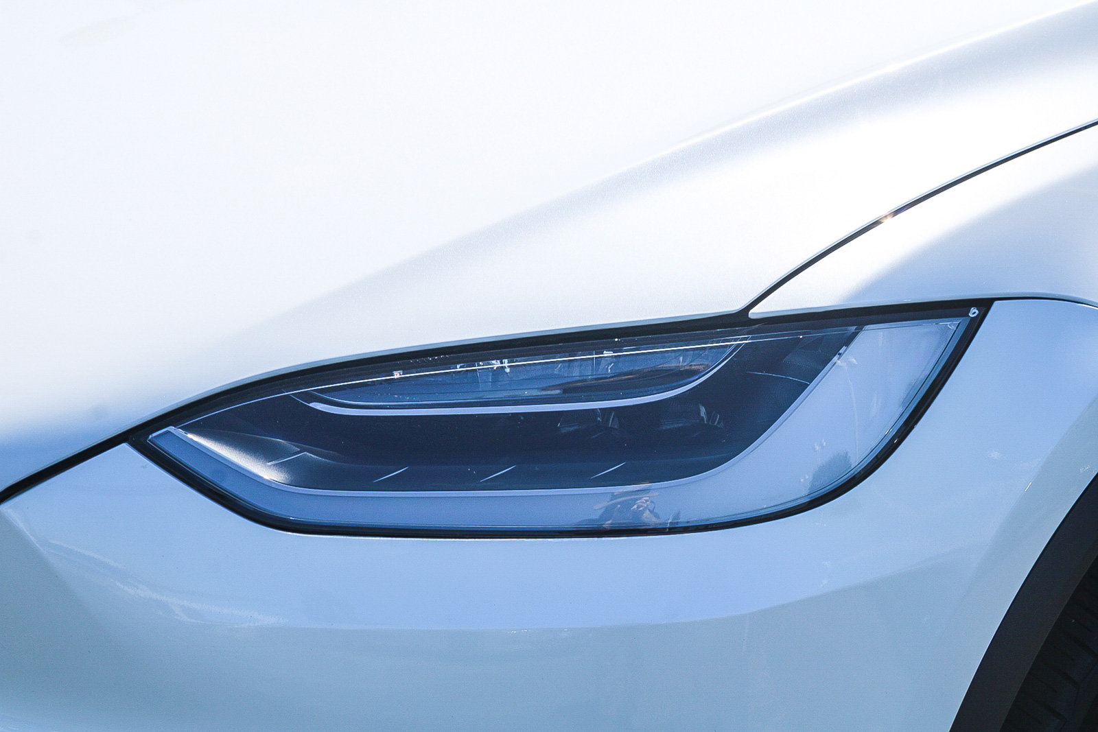 Used 2023 Tesla Model X AWD/4WD image 5