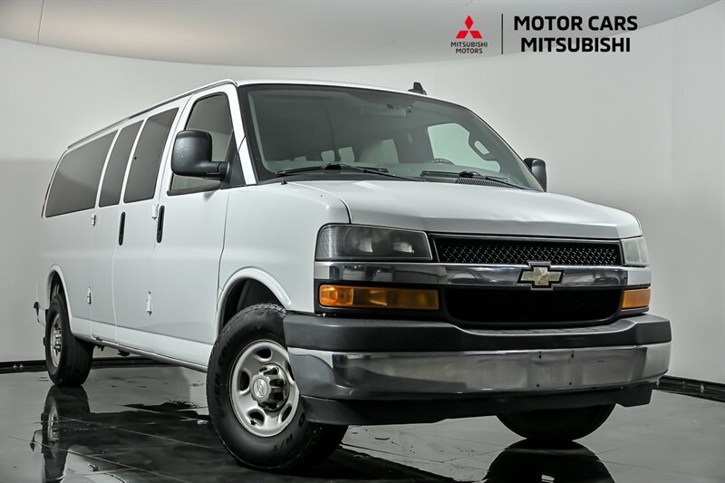 Used 2017 Chevrolet Express 3500 LT w/ LT Preferred Equipment Group