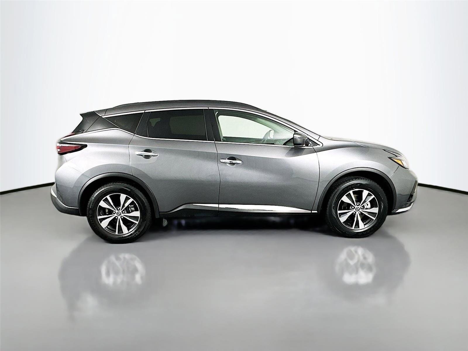 Used 2024 Nissan Murano SV AWD/4WD image 17