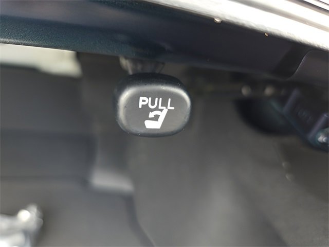 Used 2022 Toyota Camry XLE image 17