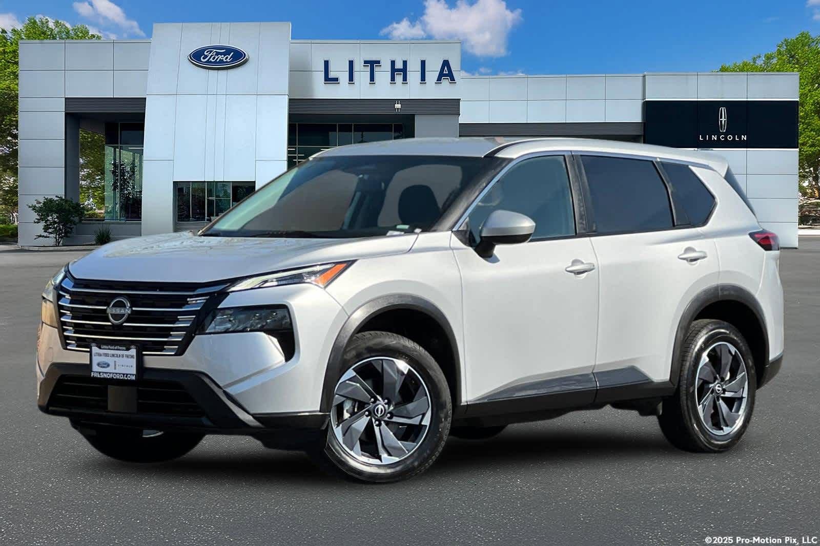 Used 2024 Nissan Rogue SV