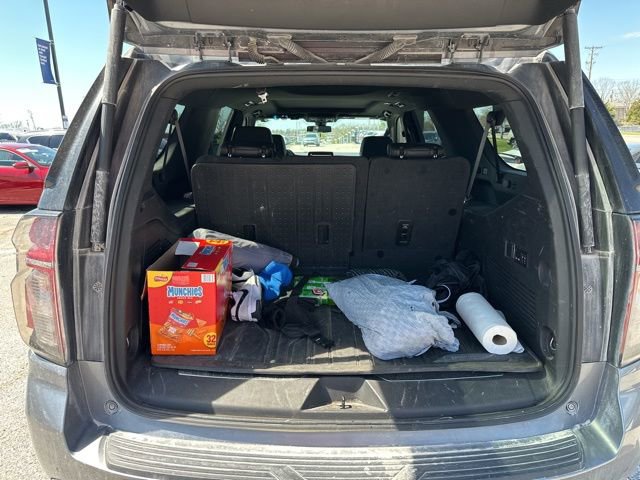 Used 2022 Chevrolet Suburban Z71 w/ Luxury Package image 14