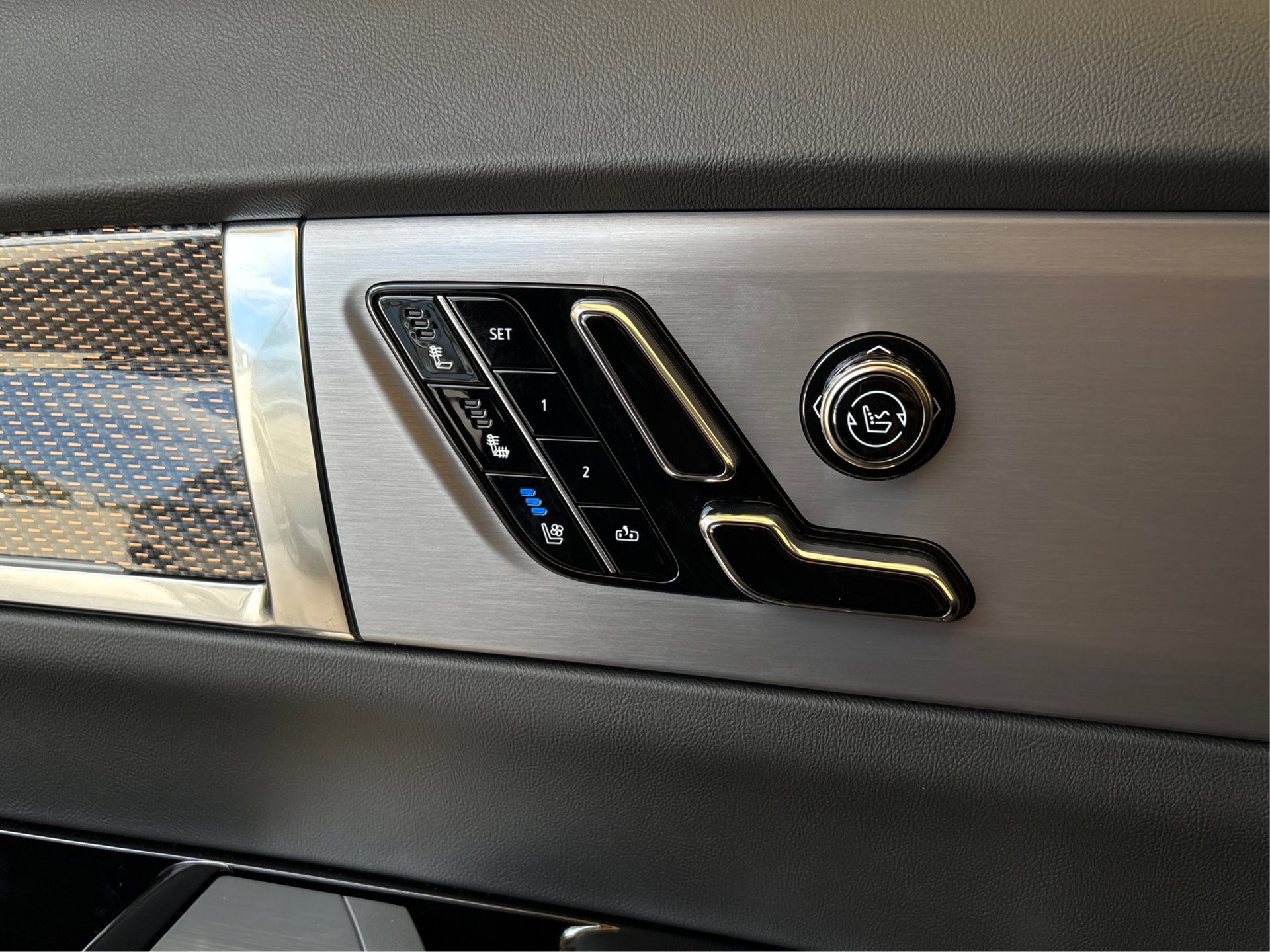 New 2027 Cadillac Vistiq Sport AWD/4WD image 30