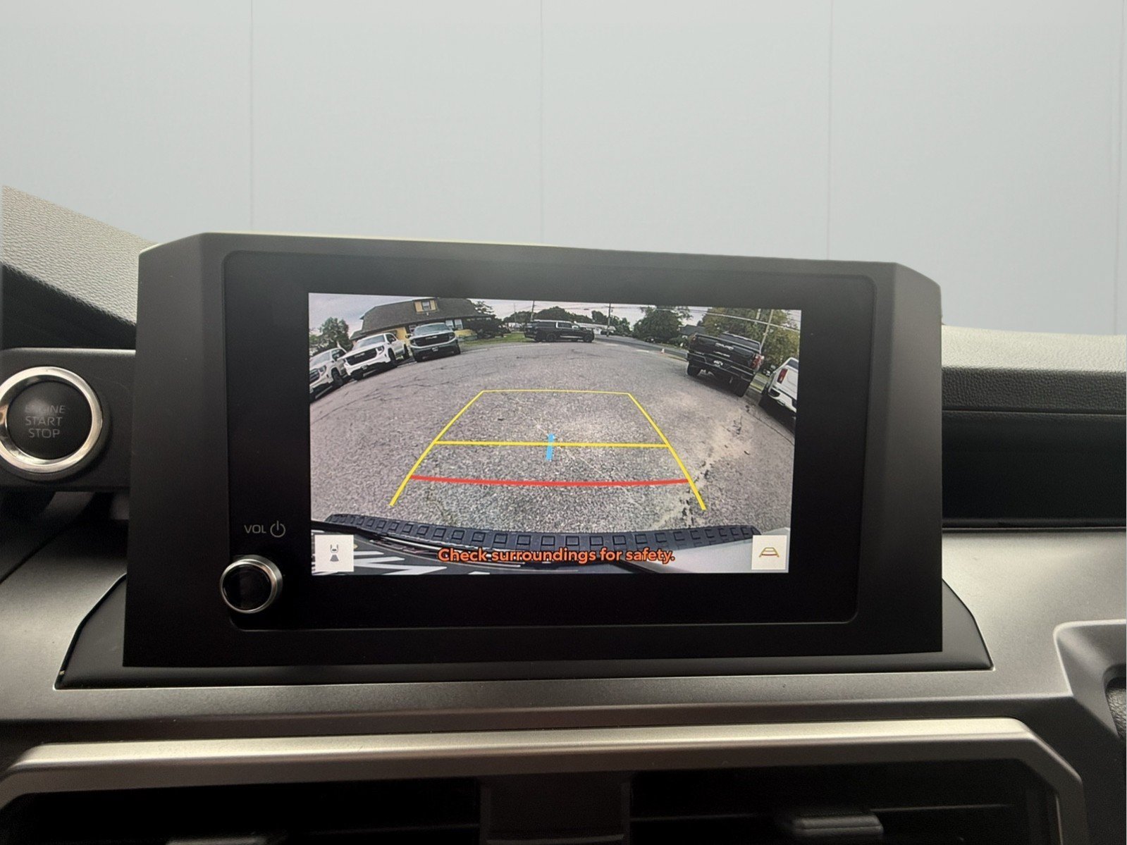 Used 2025 Toyota 4Runner SR5 AWD/4WD image 17