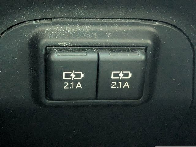 Used 2020 Toyota RAV4 XLE w/ Convenience Package image 23