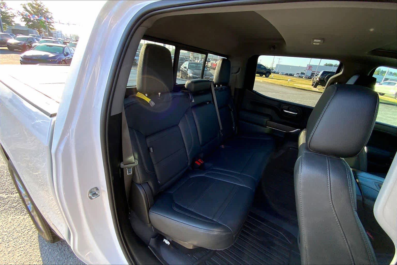 Used 2022 GMC Sierra 1500 Denali w/ Denali Reserve Package AWD/4WD image 19