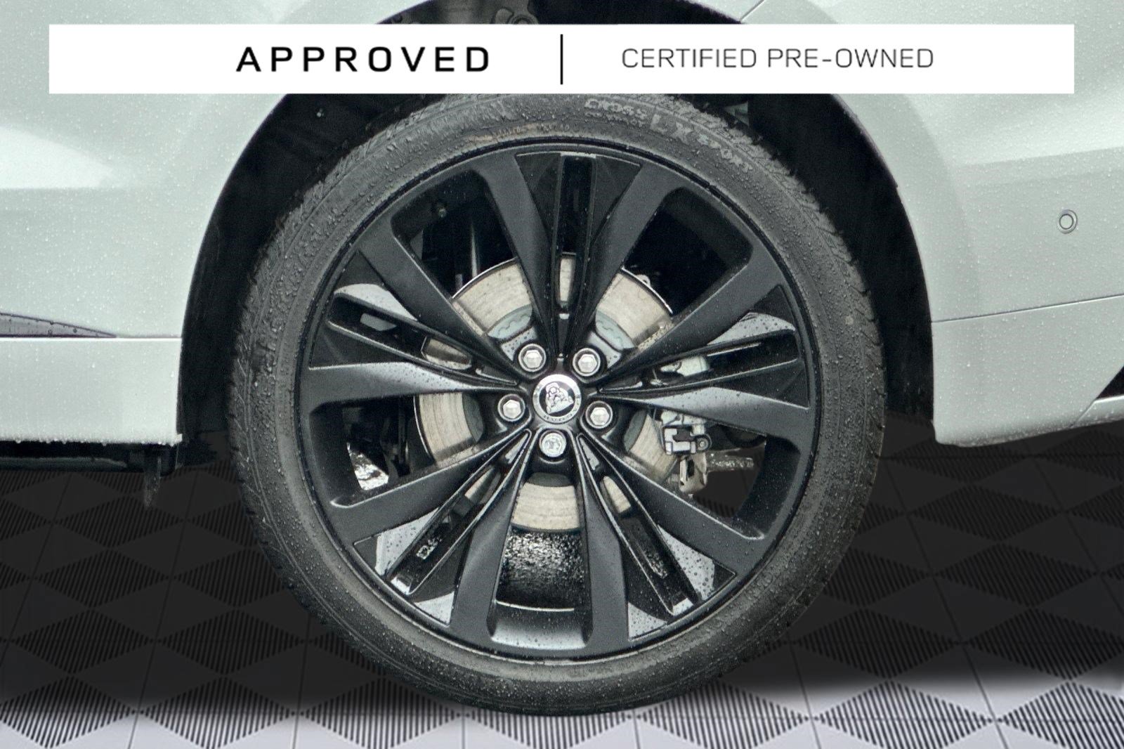 Used 2025 Jaguar F-PACE R-Dynamic S AWD/4WD image 13