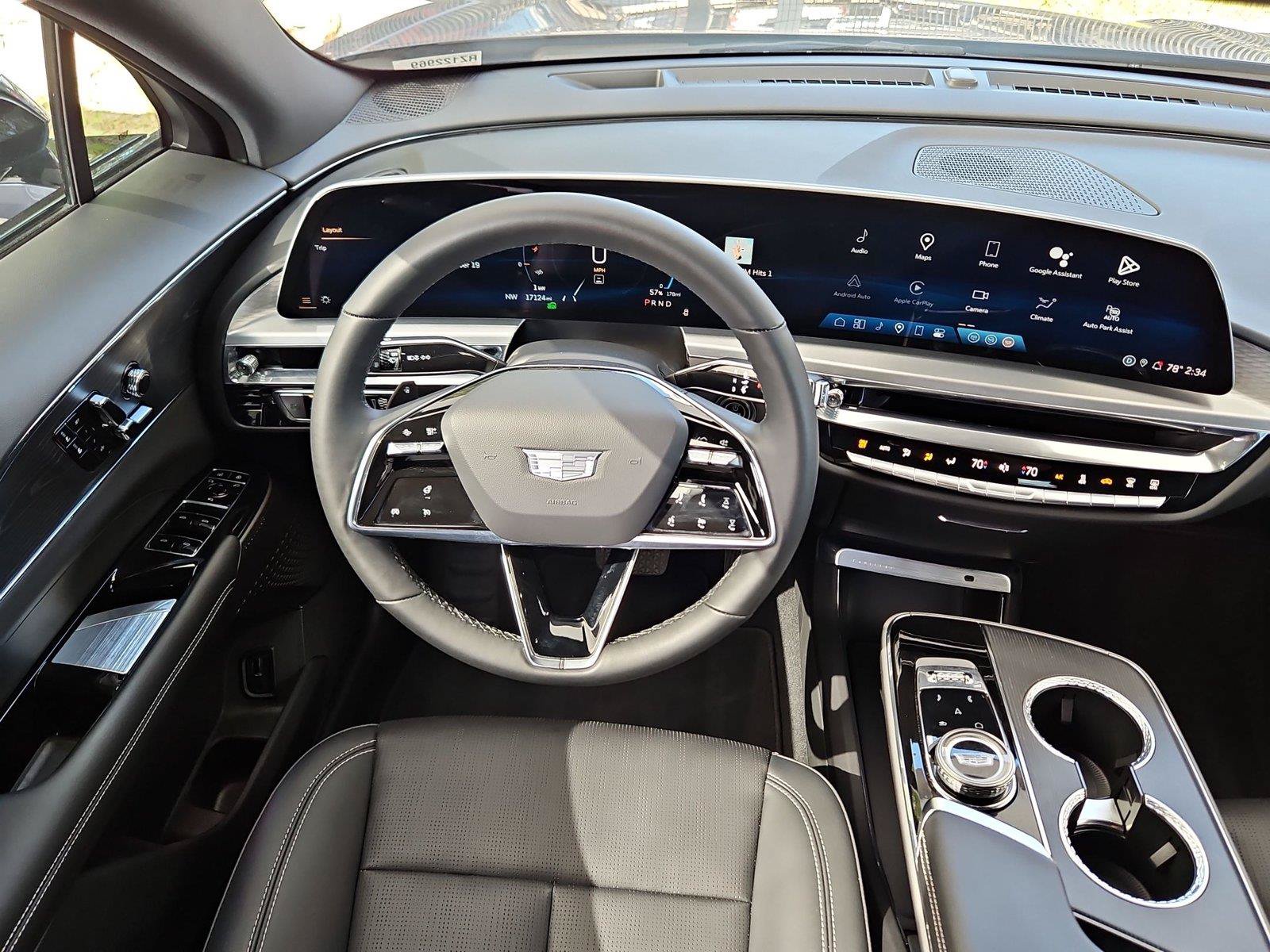 Used 2024 Cadillac Lyriq Luxury RWD image 15