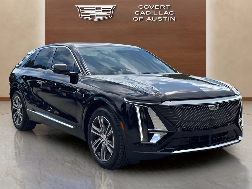 Certified 2024 Cadillac Lyriq Luxury AWD/4WD image 9