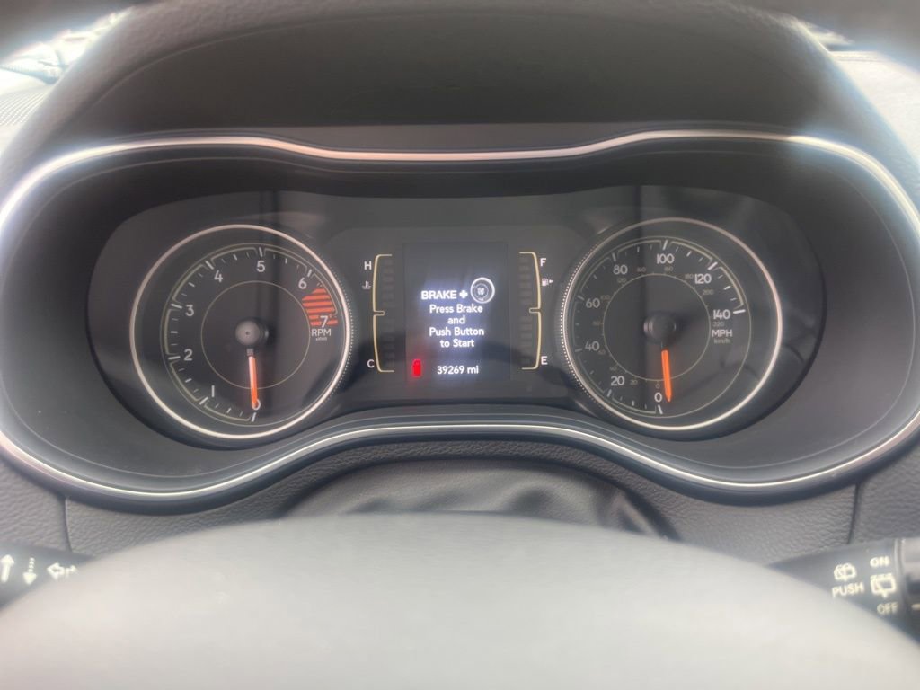 Used 2020 Jeep Cherokee Latitude Plus w/ Cold Weather Group image 16