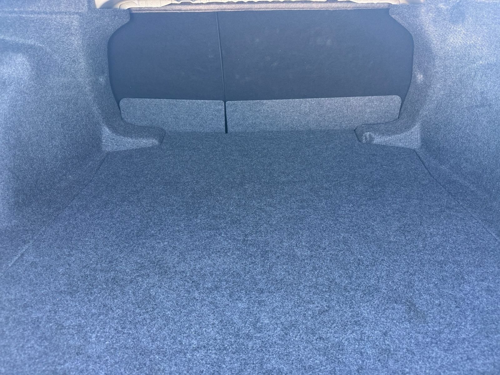 Used 2025 Toyota Corolla LE FWD image 29