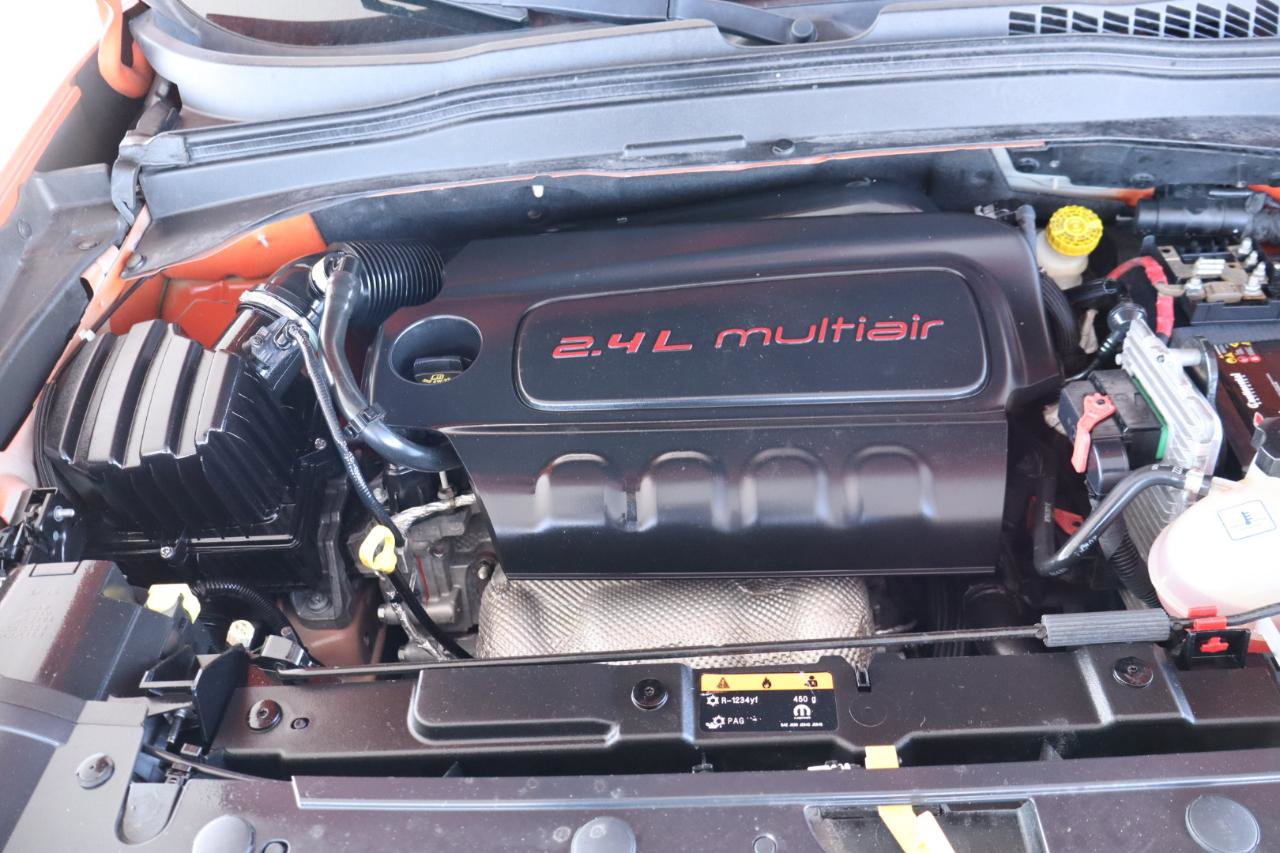 Used 2018 Jeep Renegade Latitude w/ Popular Equipment Group FWD image 44
