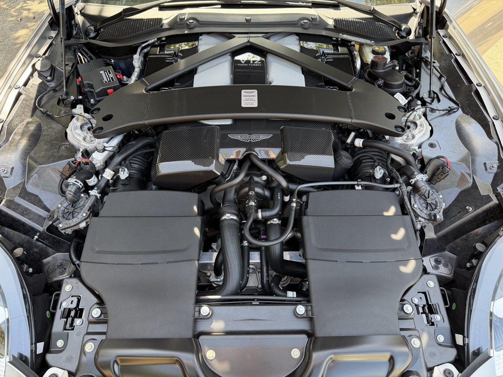 New 2026 Aston Martin Vanquish Convertible RWD image 19