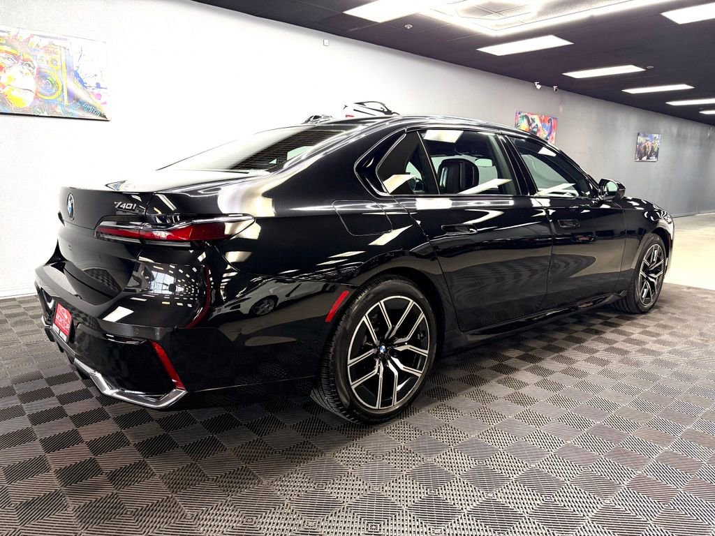 Used 2026 BMW 740i xDrive AWD/4WD image 15