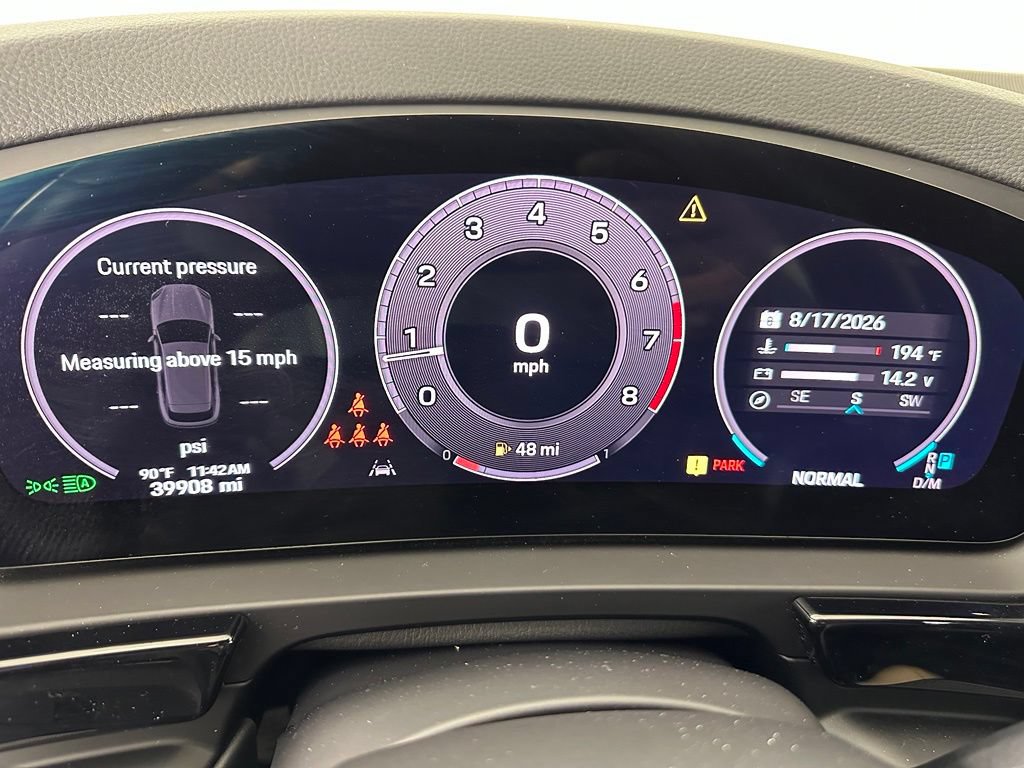 Certified 2024 Porsche Cayenne w/ Premium Package Plus (PFM) AWD/4WD image 24