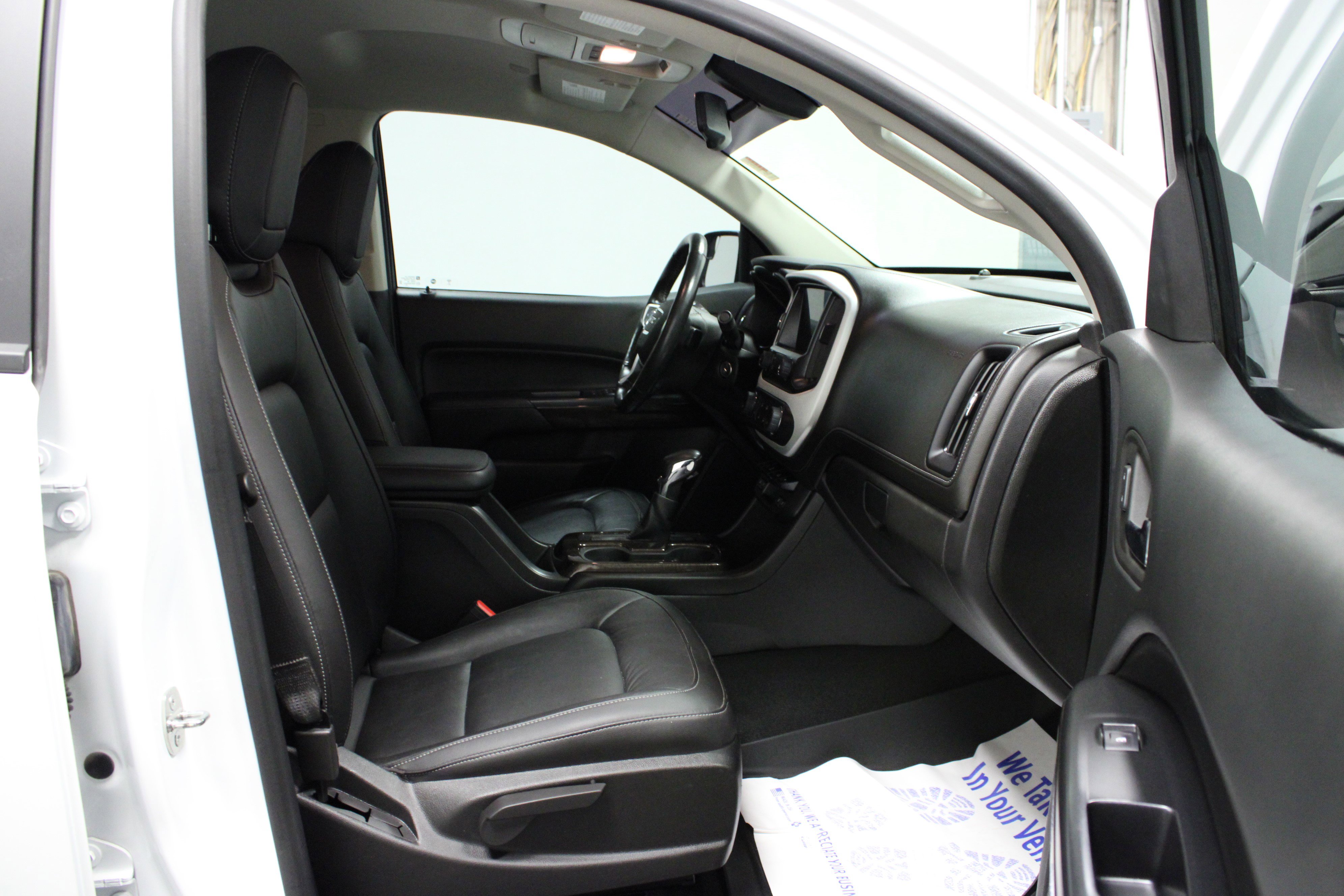 Used 2022 GMC Canyon Elevation w/ Elevation Premium Package image 16