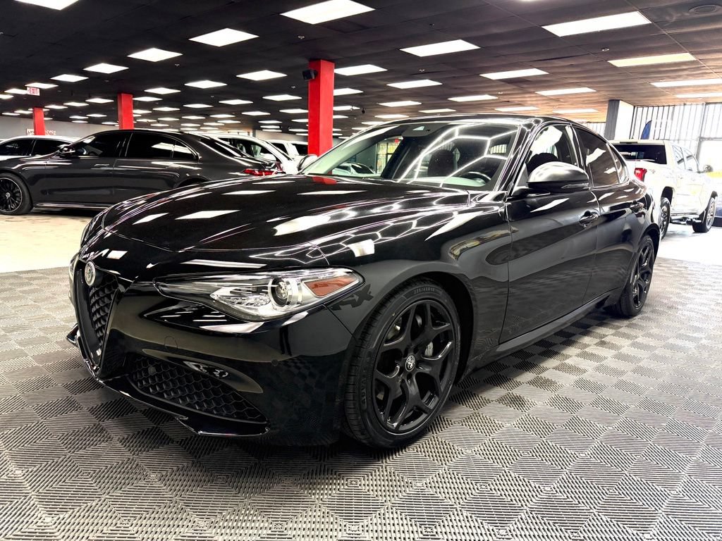 Used 2021 Alfa Romeo Giulia Sprint w/ Nero Edizione RWD image 7