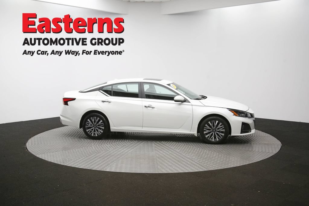 Used 2024 Nissan Altima 2.5 SV w/ SV Premium Package AWD/4WD image 48