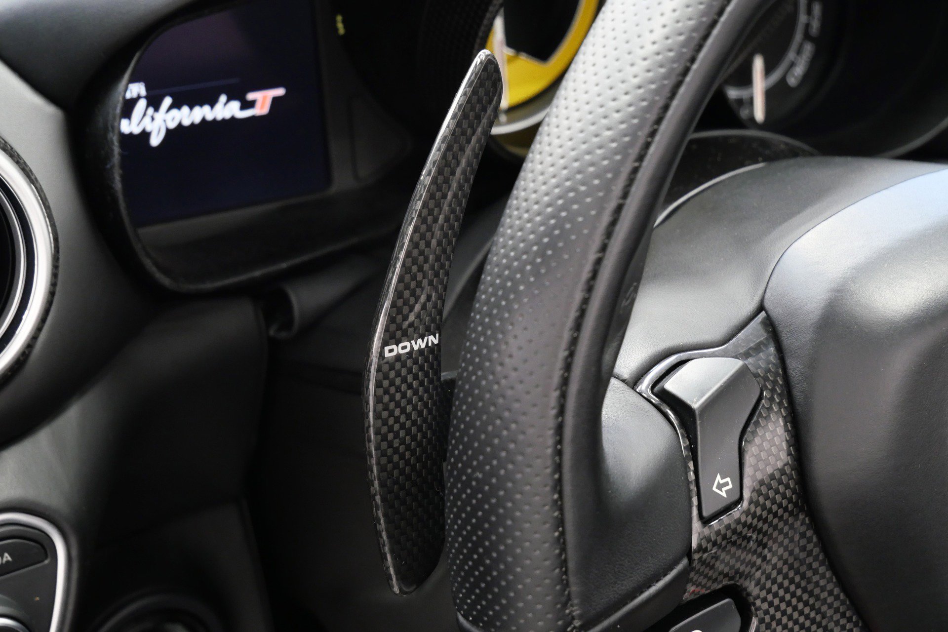 Used 2015 Ferrari California T RWD image 36