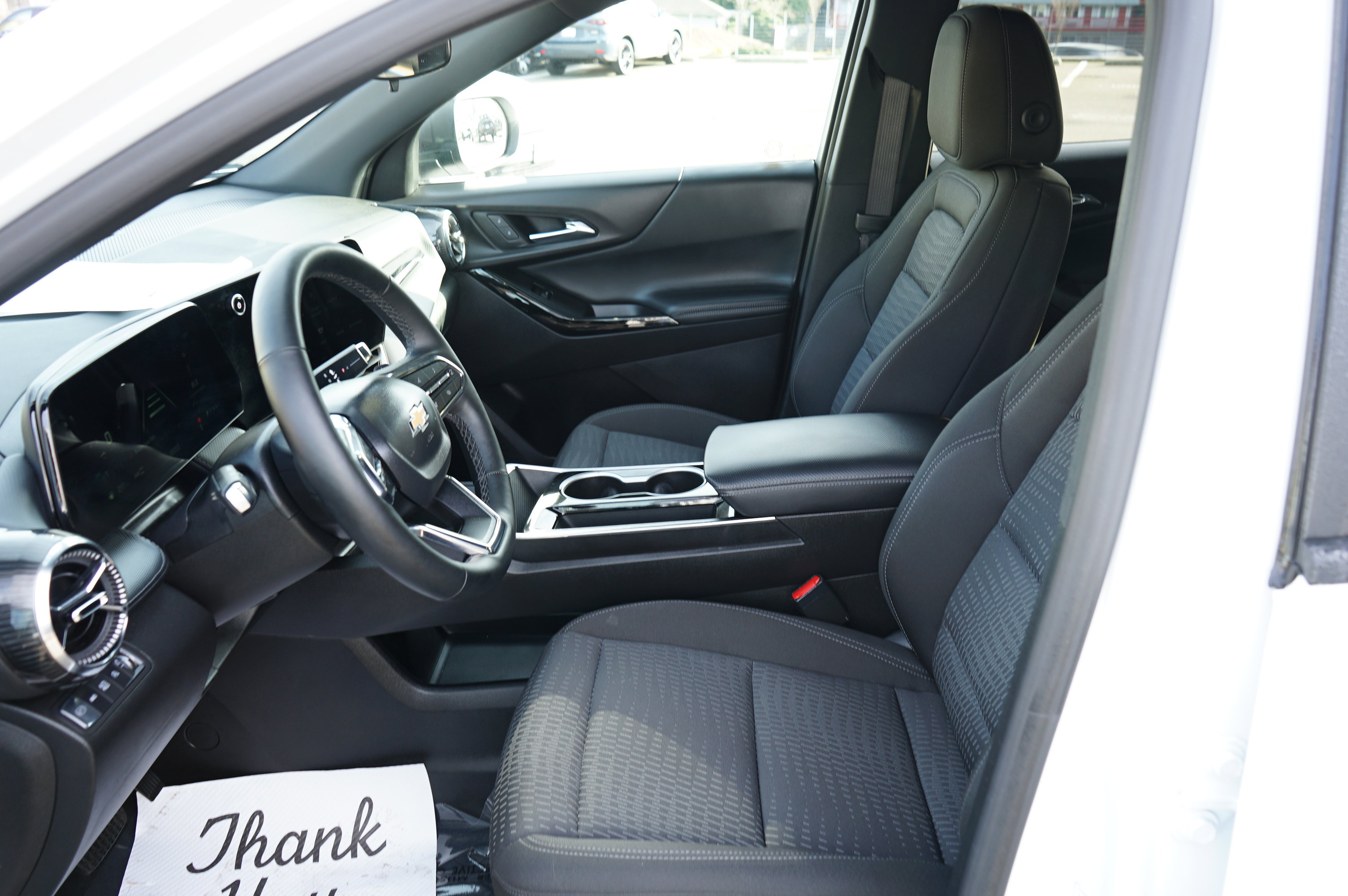 Used 2025 Chevrolet Equinox LT image 17